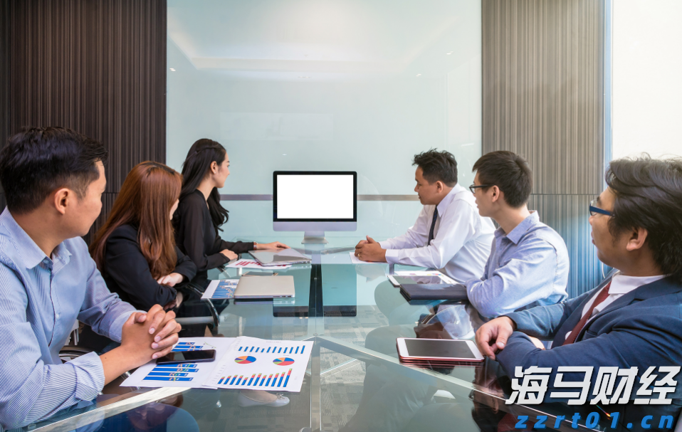 瑞银警告：美国股市将下跌！当前为标普年内高点，年底目标预测为6100点